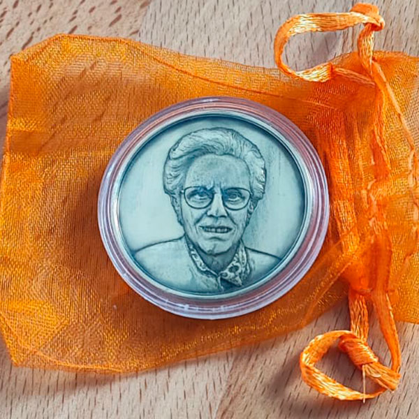 Moneda Seres Queridos